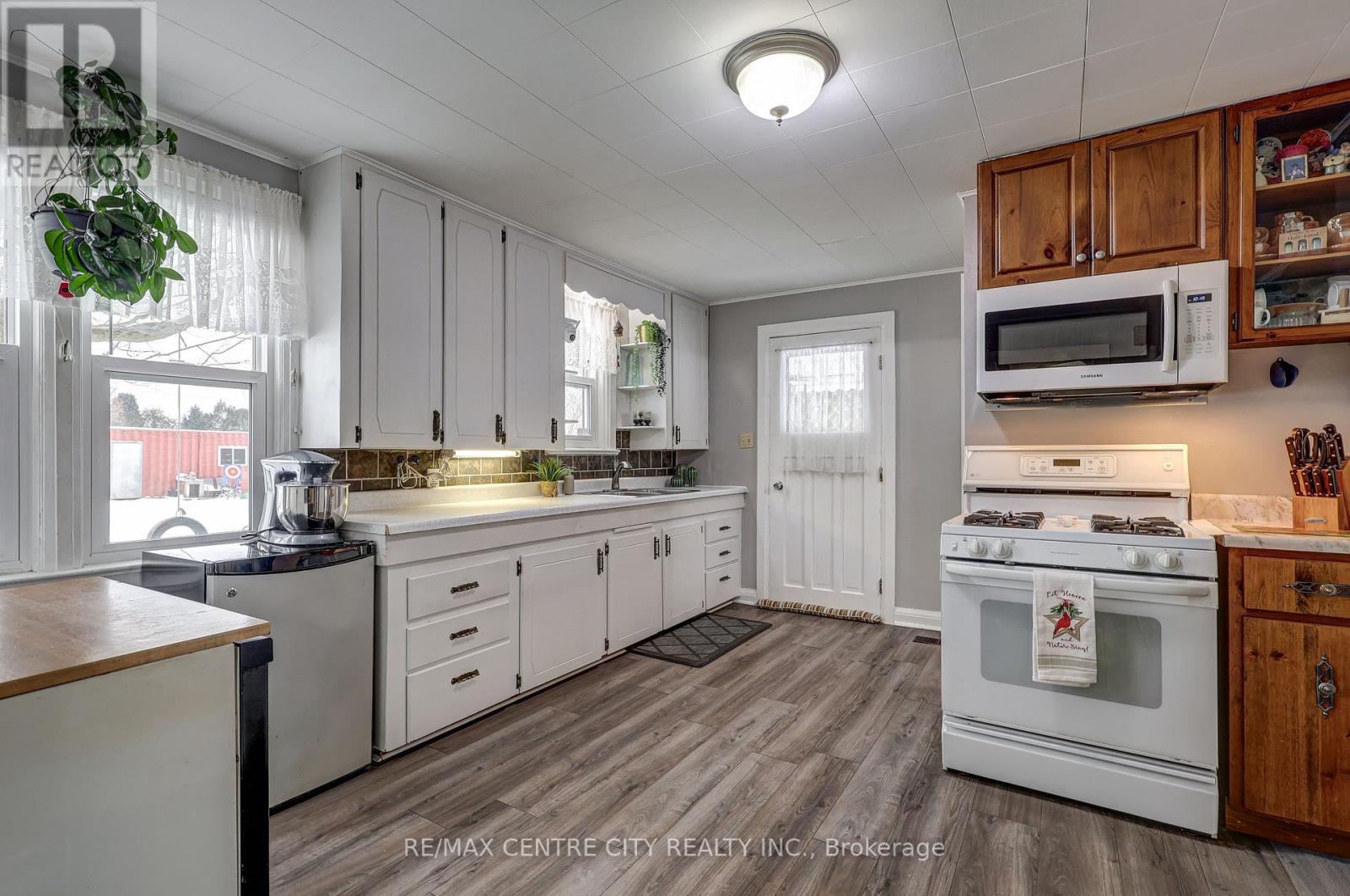 6745 Richmond Road, Malahide, Ontario  N5H 2R5 - Photo 12 - X12638540