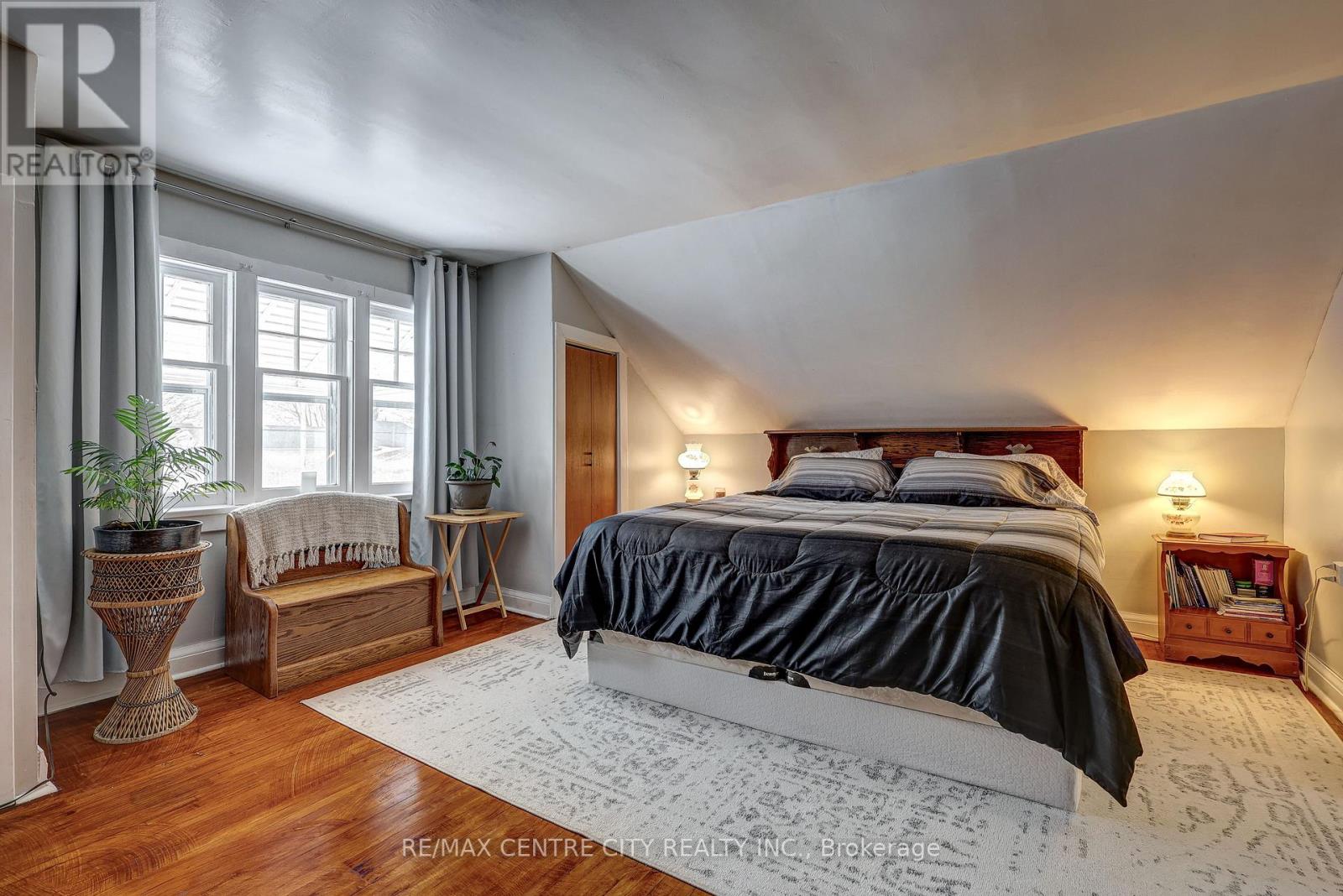 6745 Richmond Road, Malahide, Ontario  N5H 2R5 - Photo 17 - X12638540