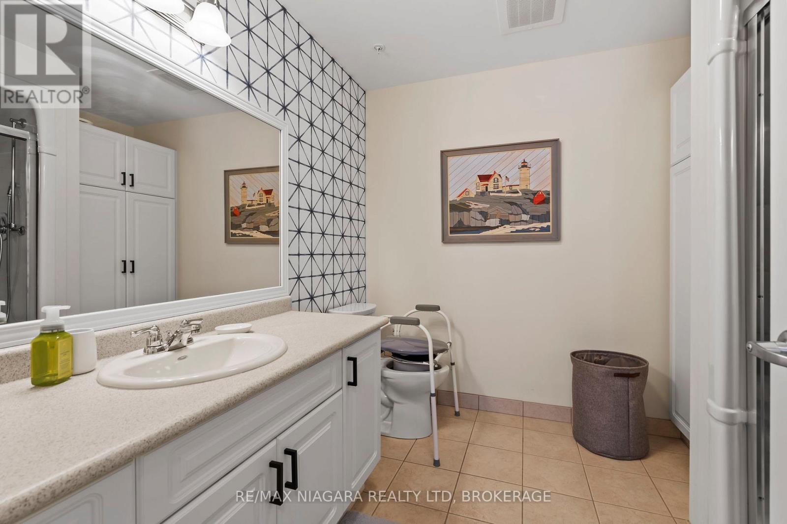 308 - 141 Vansickle Road, St. Catharines, Ontario  L2S 0E5 - Photo 17 - X12638602