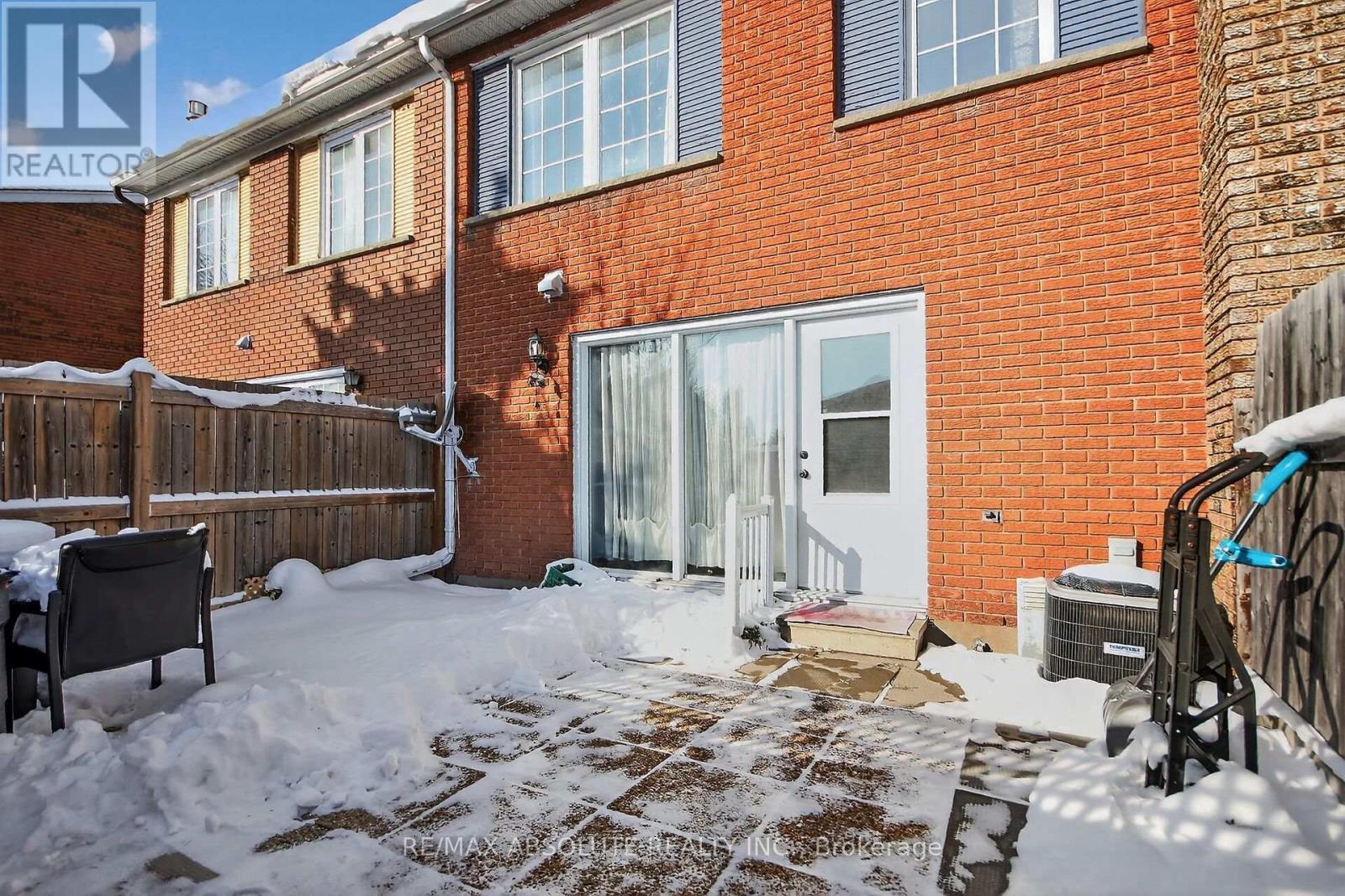 2628 Baseline Road, Ottawa, Ontario  K2H 7B4 - Photo 2 - X12615500