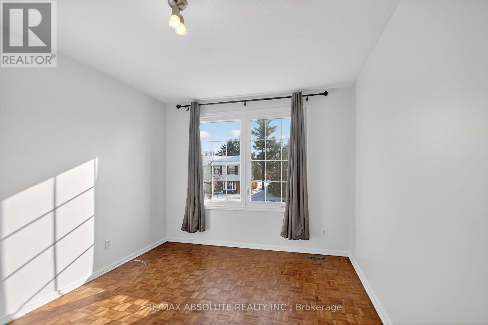 2628 Baseline Road, Ottawa, Ontario  K2H 7B4 - Photo 31 - X12615500