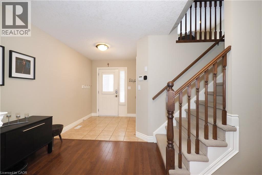 33 Huck Crescent, Kitchener, Ontario  N2N 3N8 - Photo 5 - 40794177