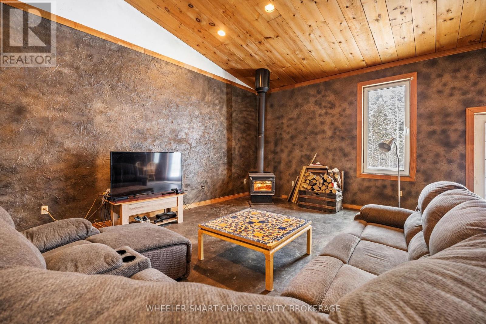 11441 Levere Road, North Dundas, Ontario  K0E 1S0 - Photo 2 - X12638546