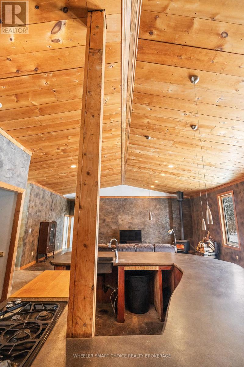 11441 Levere Road, North Dundas, Ontario  K0E 1S0 - Photo 7 - X12638546