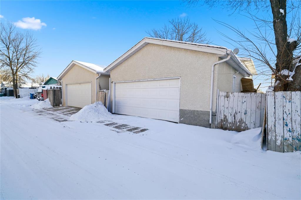 297 Adsum Drive, Winnipeg, Manitoba  R2P 0V9 - Photo 2 - 202529726