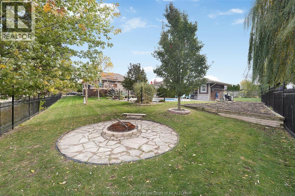 1 Kingsbridge Drive, Amherstburg, Ontario N9V 4A4 - Photo 10 - 25031780