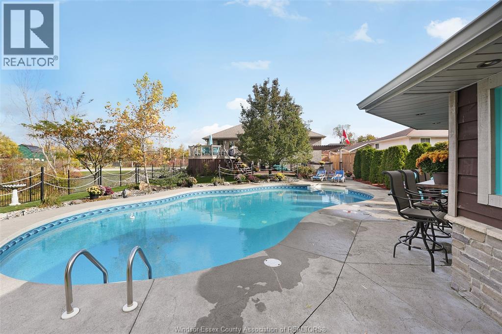 1 Kingsbridge Drive, Amherstburg, Ontario N9V 4A4 - Photo 11 - 25031780