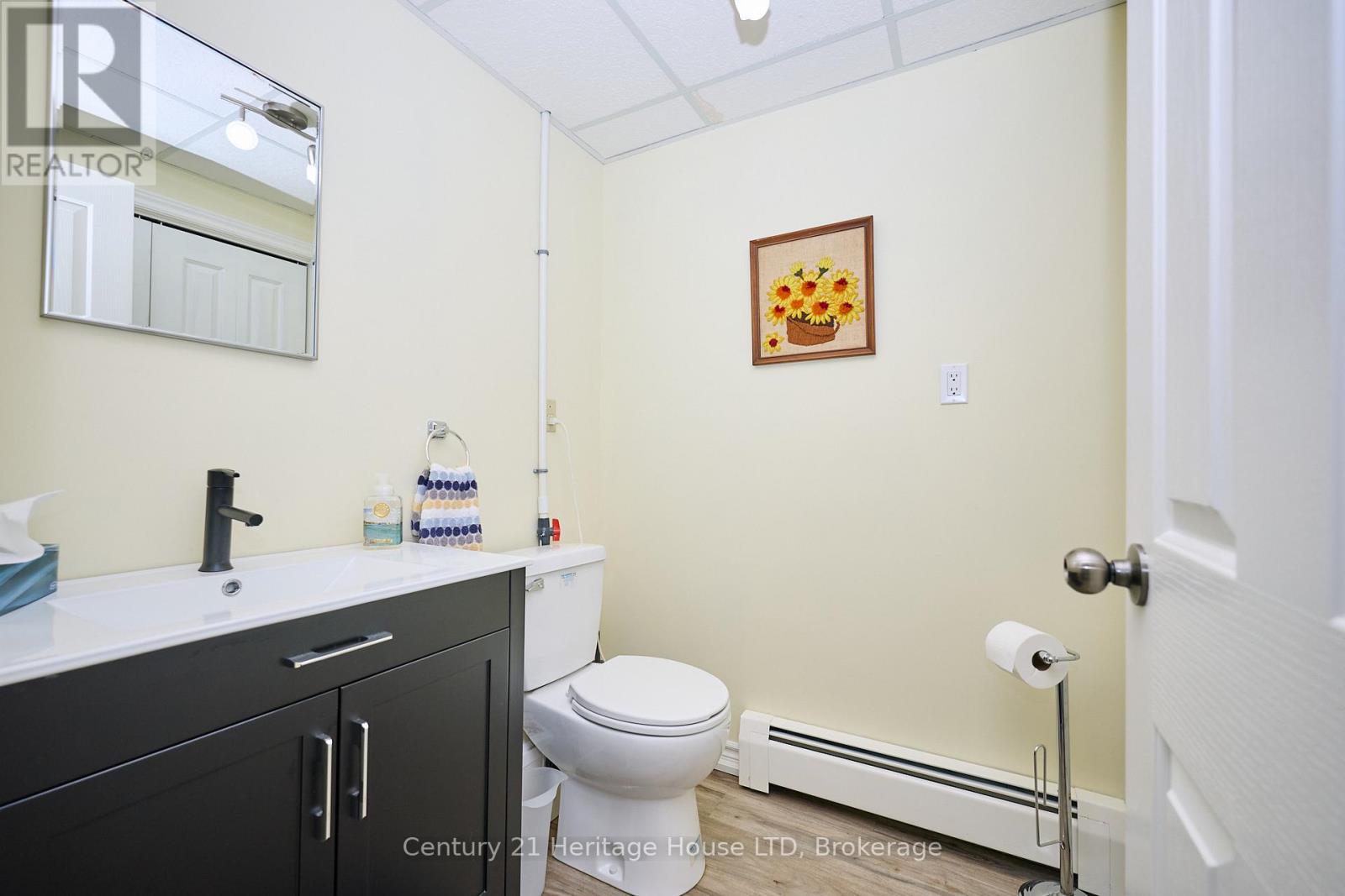 544 Rosehill Road, Fort Erie (Crescent Park), Ontario  L2A 5M4 - Photo 28 - X12413166