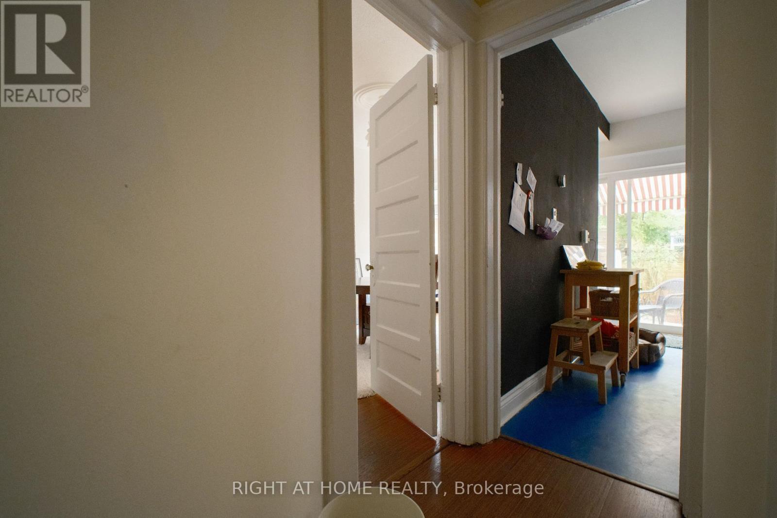 13 Yarmouth Gardens, Toronto (Annex), Ontario  M6G 1W3 - Photo 10 - C12638556