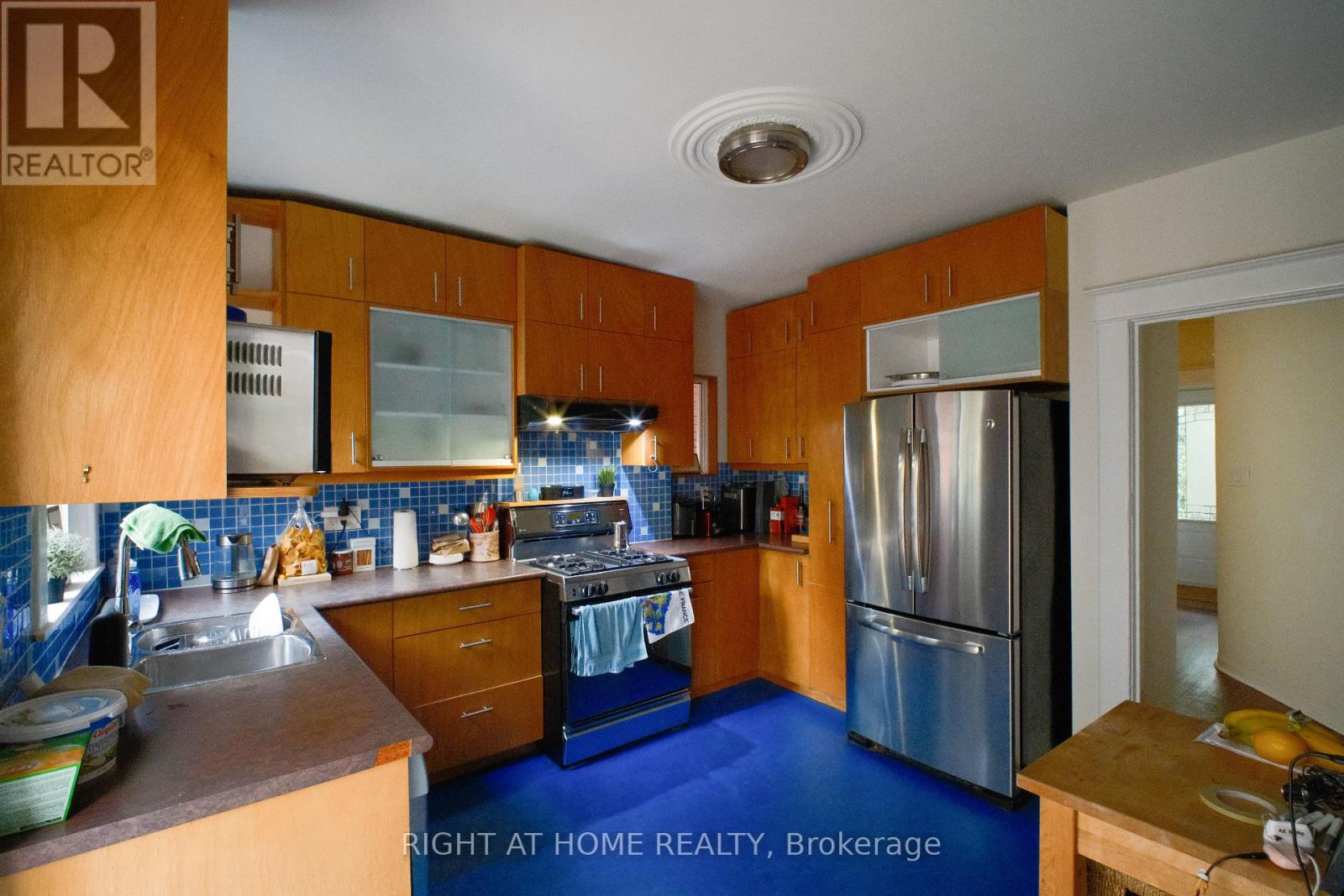 13 Yarmouth Gardens, Toronto (Annex), Ontario  M6G 1W3 - Photo 6 - C12638556