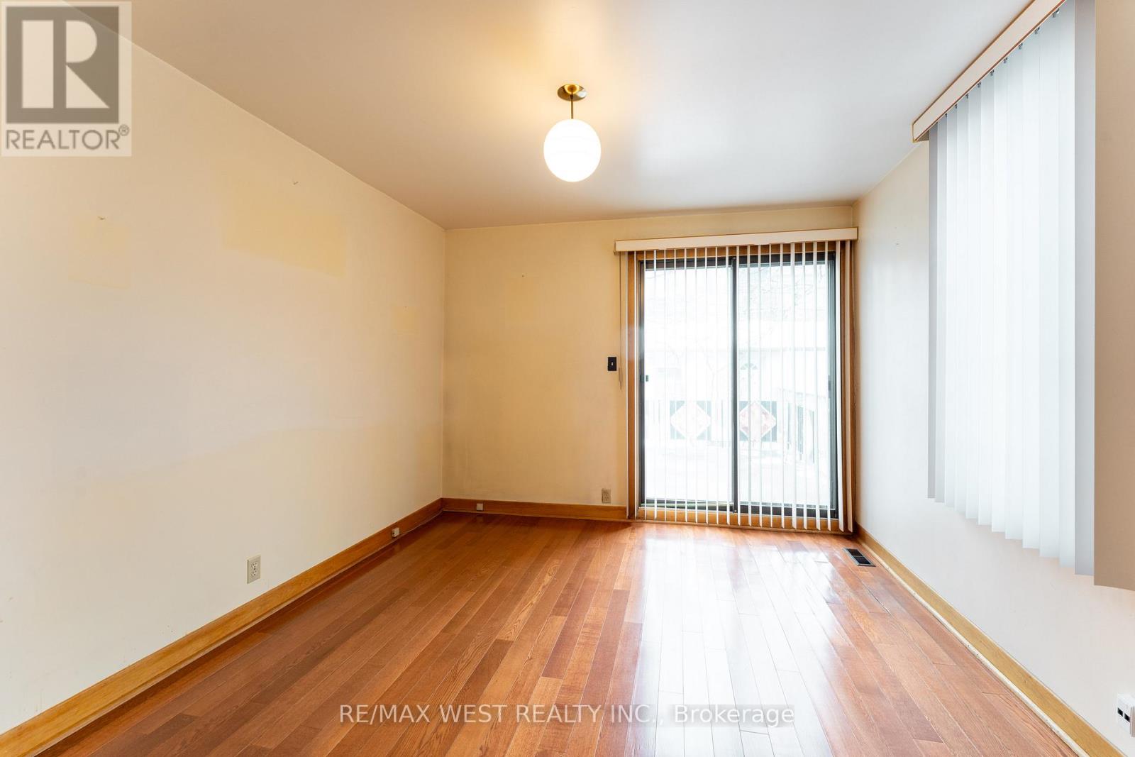 205 Markham Street, Toronto (Trinity-Bellwoods), Ontario  M6J 2G7 - Photo 11 - C12638558