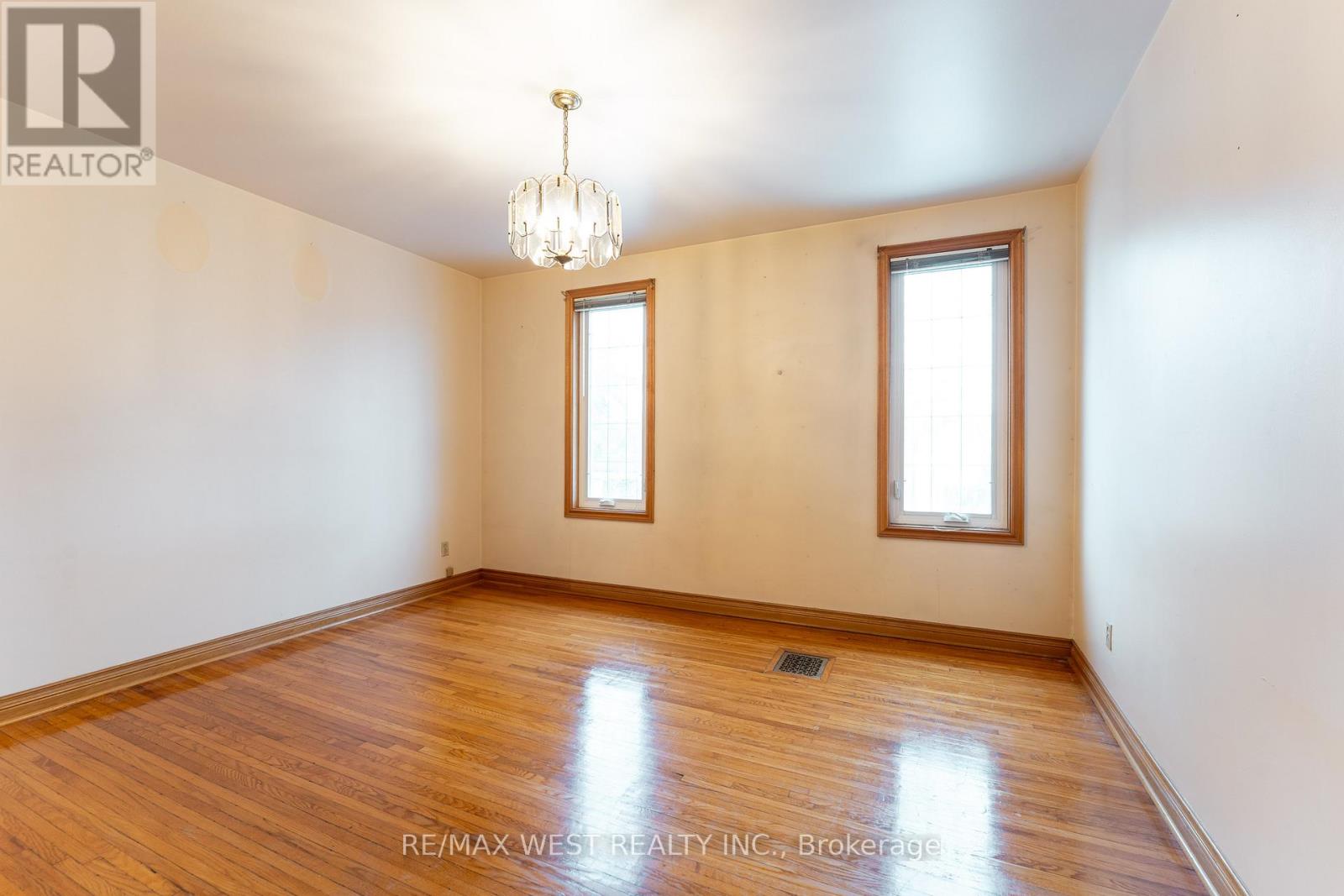 205 Markham Street, Toronto (Trinity-Bellwoods), Ontario  M6J 2G7 - Photo 23 - C12638558