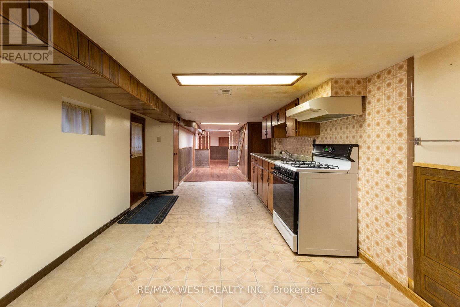 205 Markham Street, Toronto (Trinity-Bellwoods), Ontario  M6J 2G7 - Photo 37 - C12638558