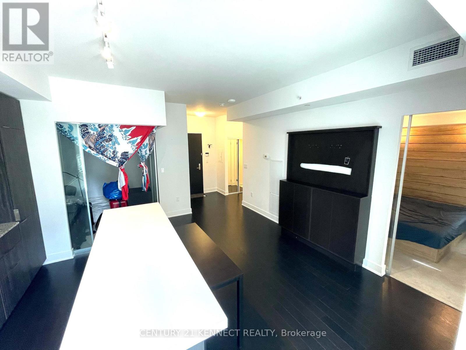 312 - 955 Bay Street, Toronto, Ontario  M5S 2A2 - Photo 3 - C12638574