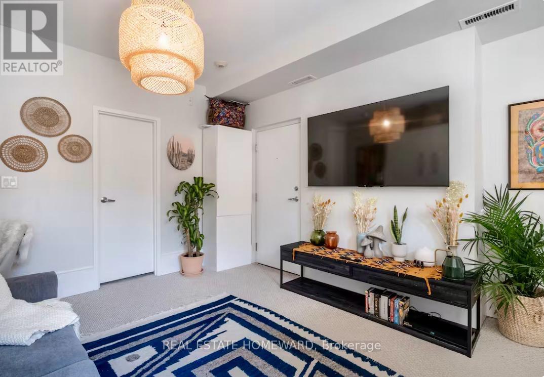 102 (Lower) - 336 Davenport Road, Toronto, Ontario  M5R 1K6 - Photo 10 - C12638576