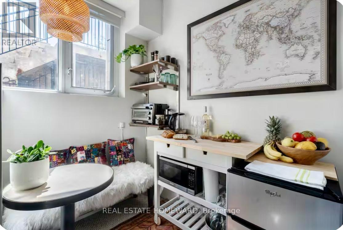 102 (Lower) - 336 Davenport Road, Toronto, Ontario  M5R 1K6 - Photo 12 - C12638576