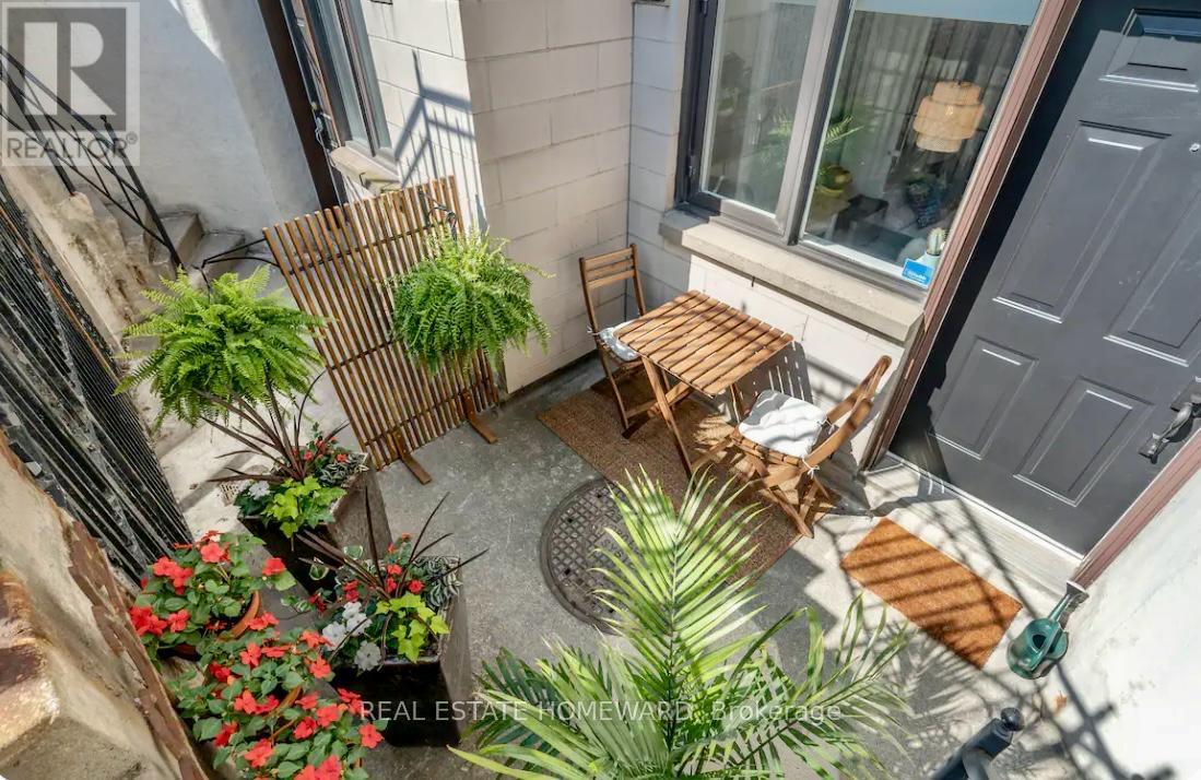 102 (Lower) - 336 Davenport Road, Toronto, Ontario  M5R 1K6 - Photo 15 - C12638576