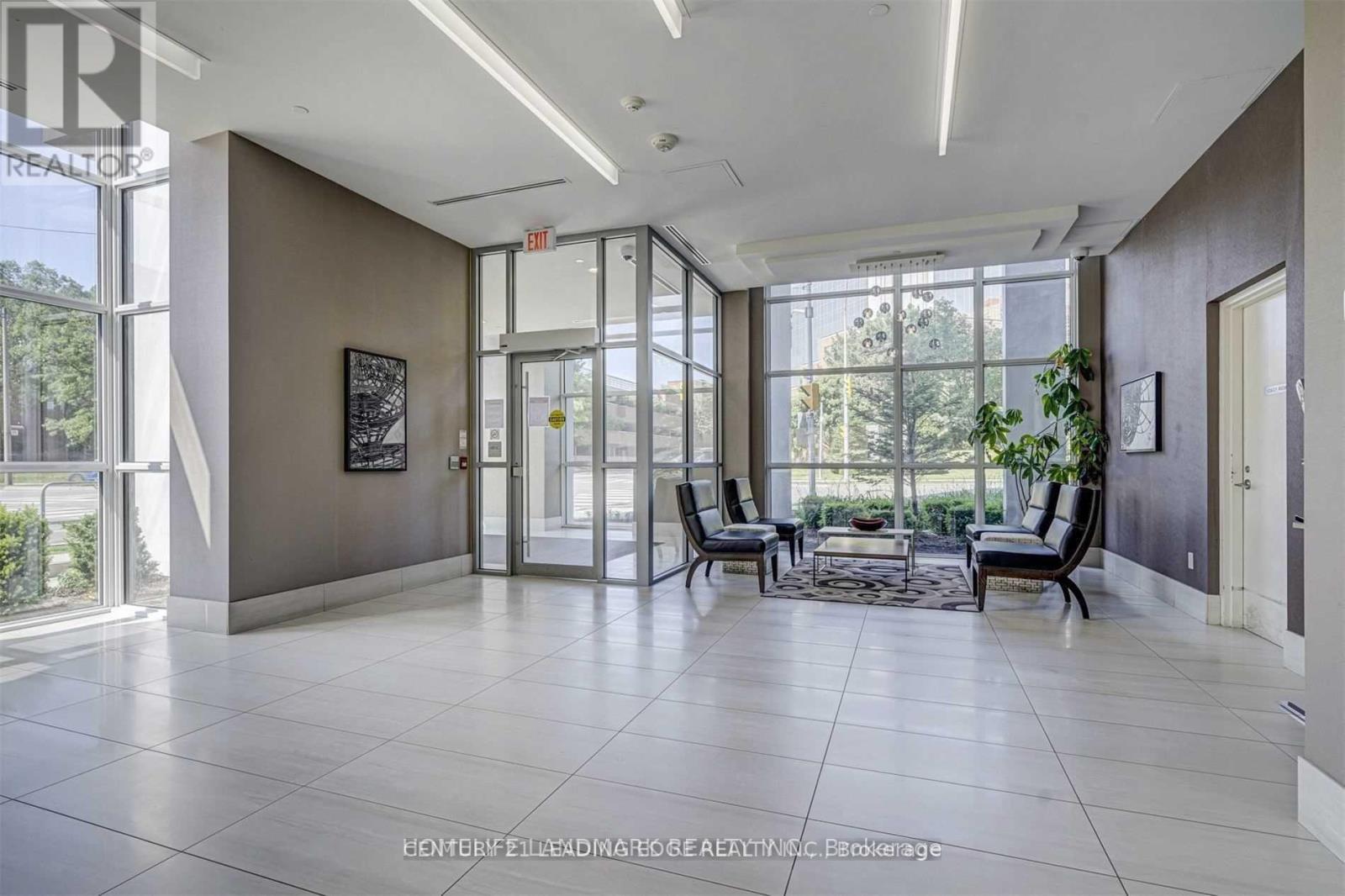 2707 - 275 Yorkland Road, Toronto (Henry Farm), Ontario  M2J 0B4 - Photo 2 - C12638596