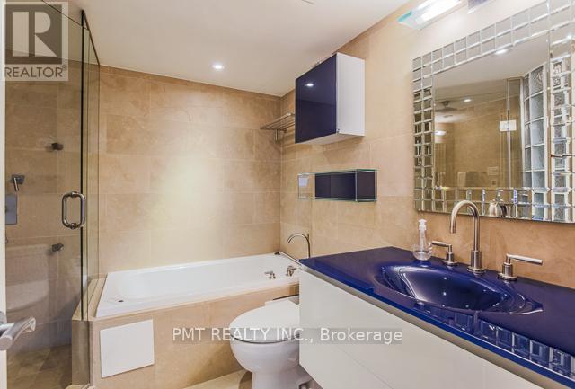 Th3 - 28 Admiral Road, Toronto, Ontario  M5R 2L5 - Photo 21 - C12638598