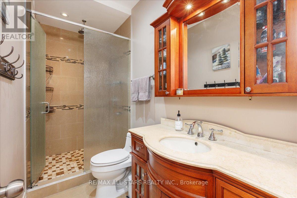 98 Bayview Avenue, Georgina, Ontario  L4P 2S9 - Photo 24 - N12638582