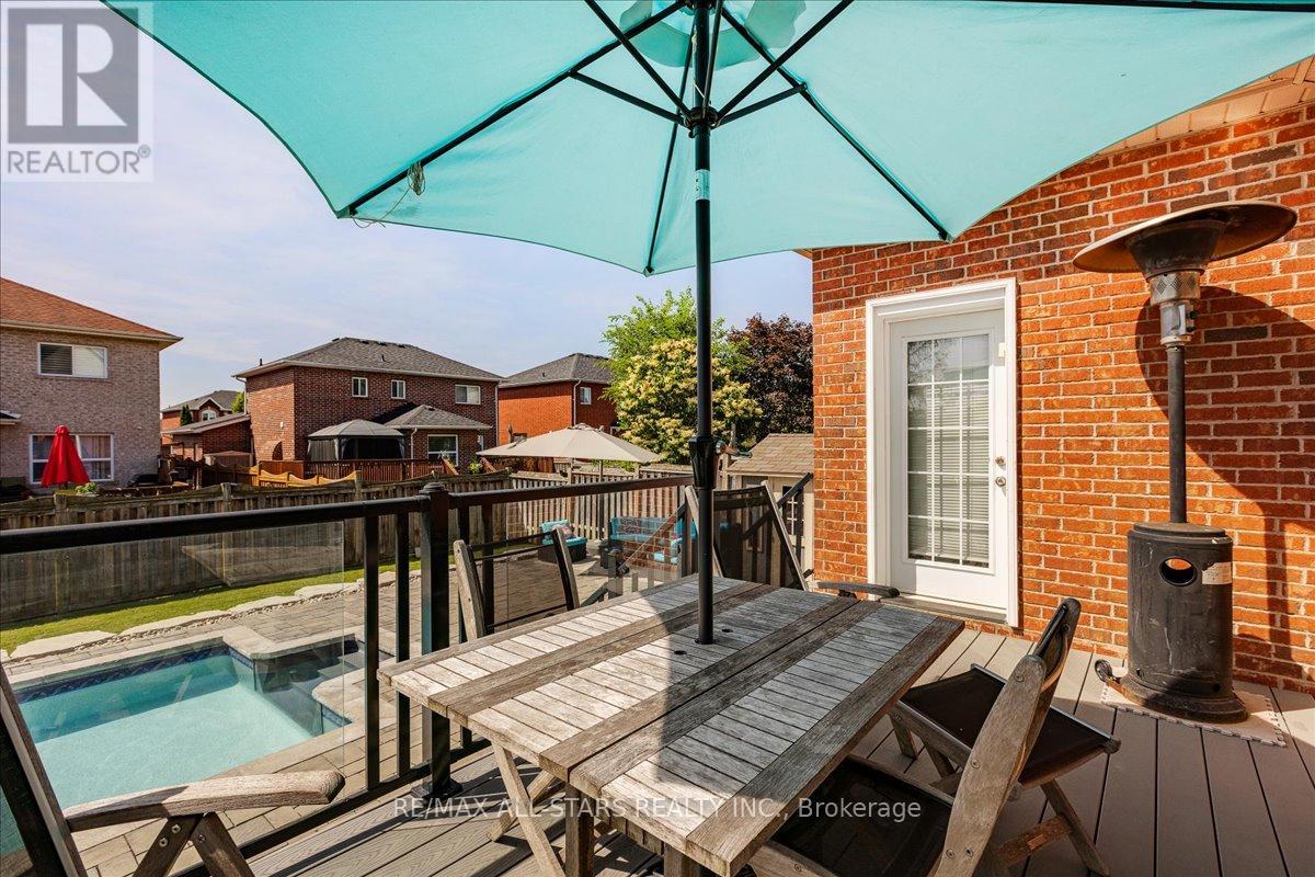 98 Bayview Avenue, Georgina, Ontario  L4P 2S9 - Photo 32 - N12638582