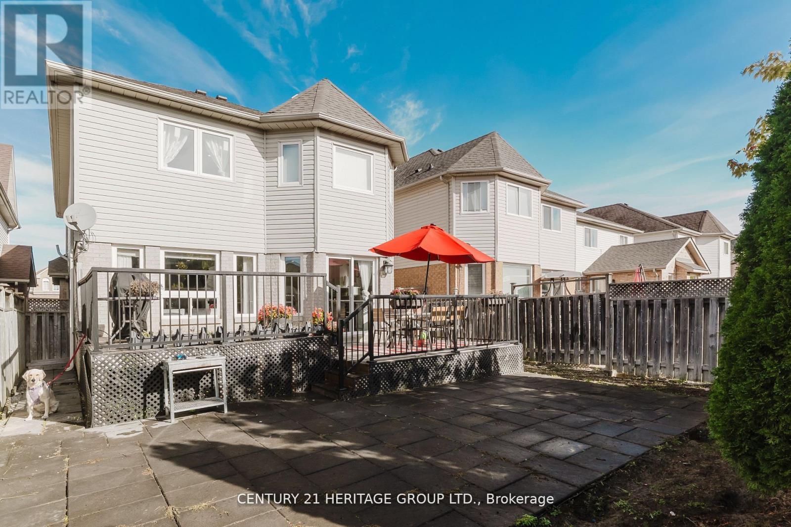 601 Mcbean Avenue, Newmarket (Stonehaven-Wyndham), Ontario  L3X 2L5 - Photo 35 - N12638592