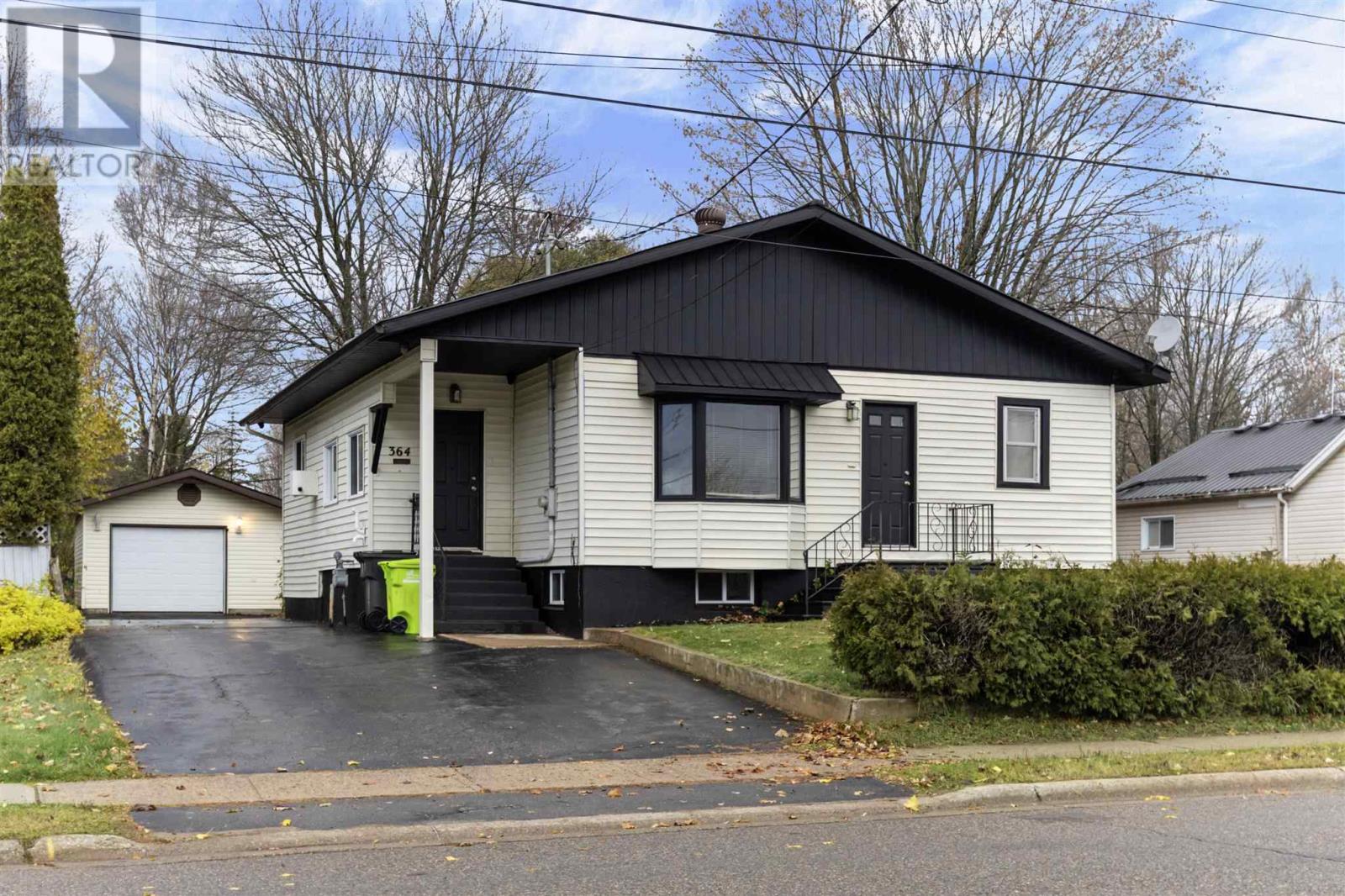 364 Chambers Ave, Sault Ste. Marie, Ontario P6A 4W5 - Photo 1 - SM253212