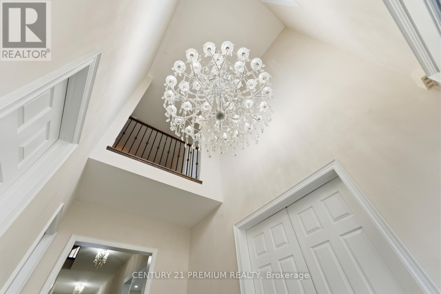 18 Landview Road, Brampton (Toronto Gore Rural Estate), Ontario  L6P 0H7 - Photo 4 - W12638536