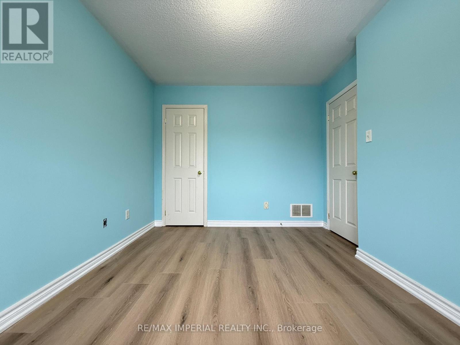 5460 Stella Lane, Burlington (Appleby), Ontario  L7L 6X5 - Photo 23 - W12638542