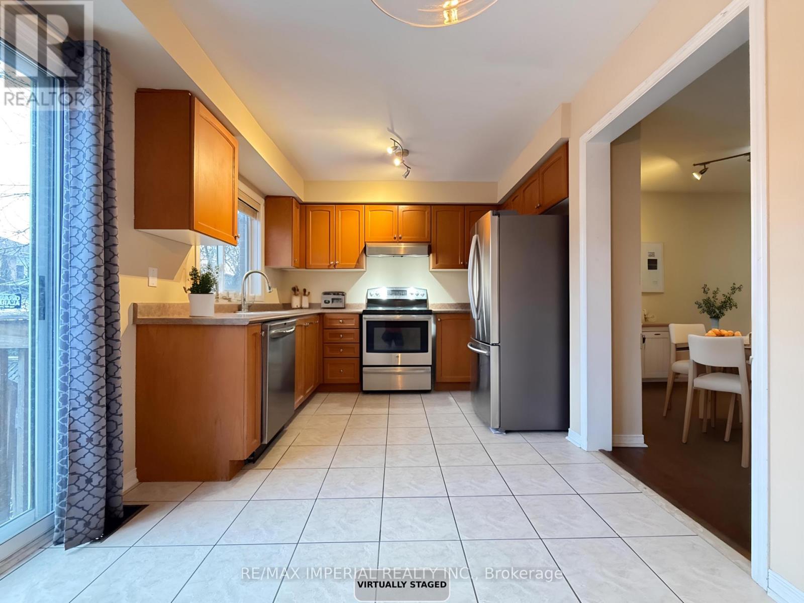 5460 Stella Lane, Burlington (Appleby), Ontario  L7L 6X5 - Photo 7 - W12638542