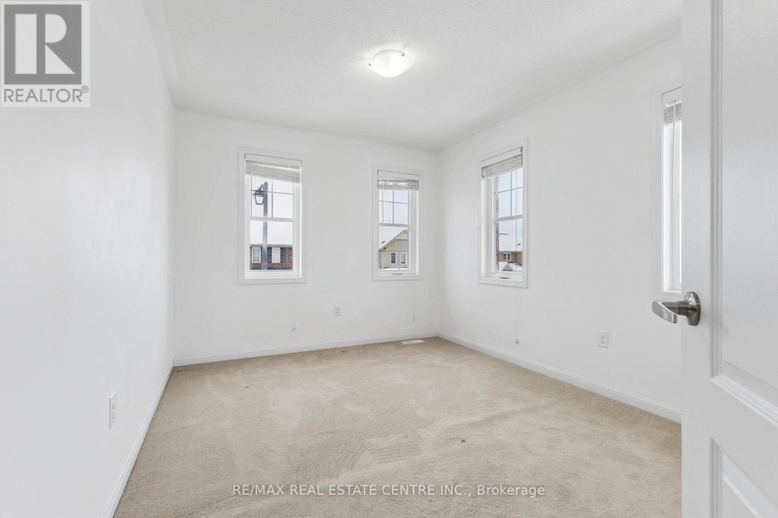 495 Mockridge Terrace N, Milton (Ha Harrison), Ontario  L9T 7V2 - Photo 34 - W12638544