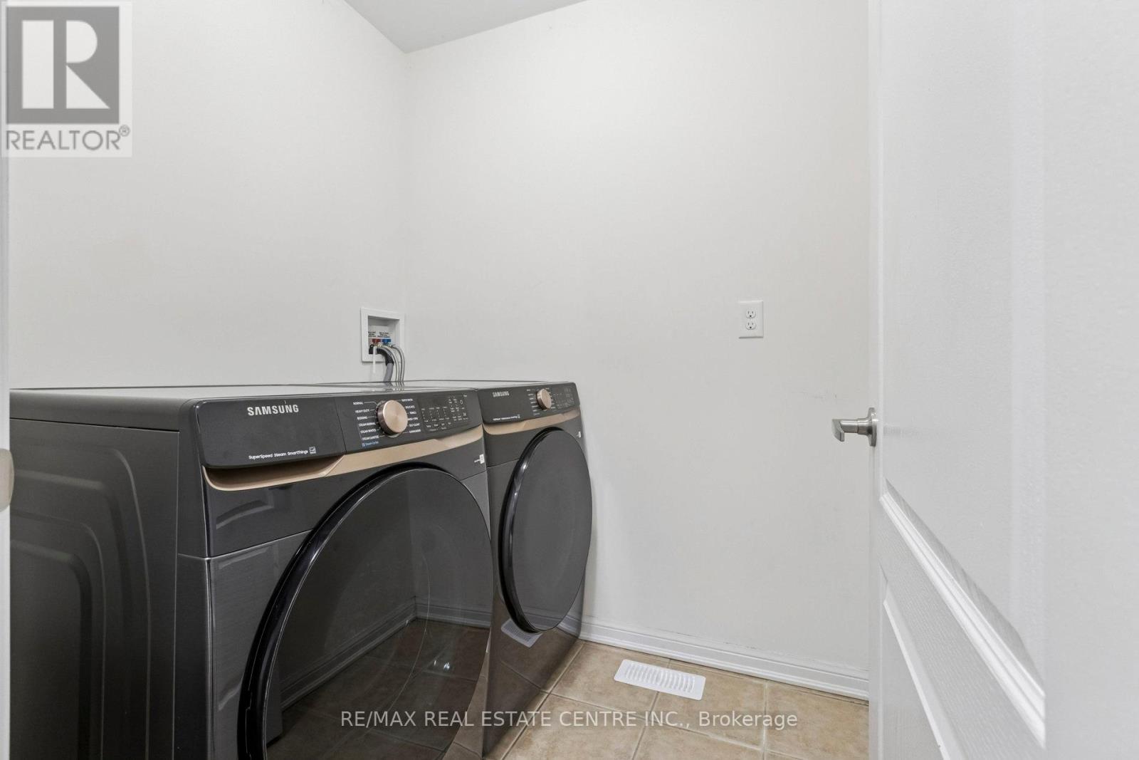 495 Mockridge Terrace N, Milton (Ha Harrison), Ontario  L9T 7V2 - Photo 44 - W12638544