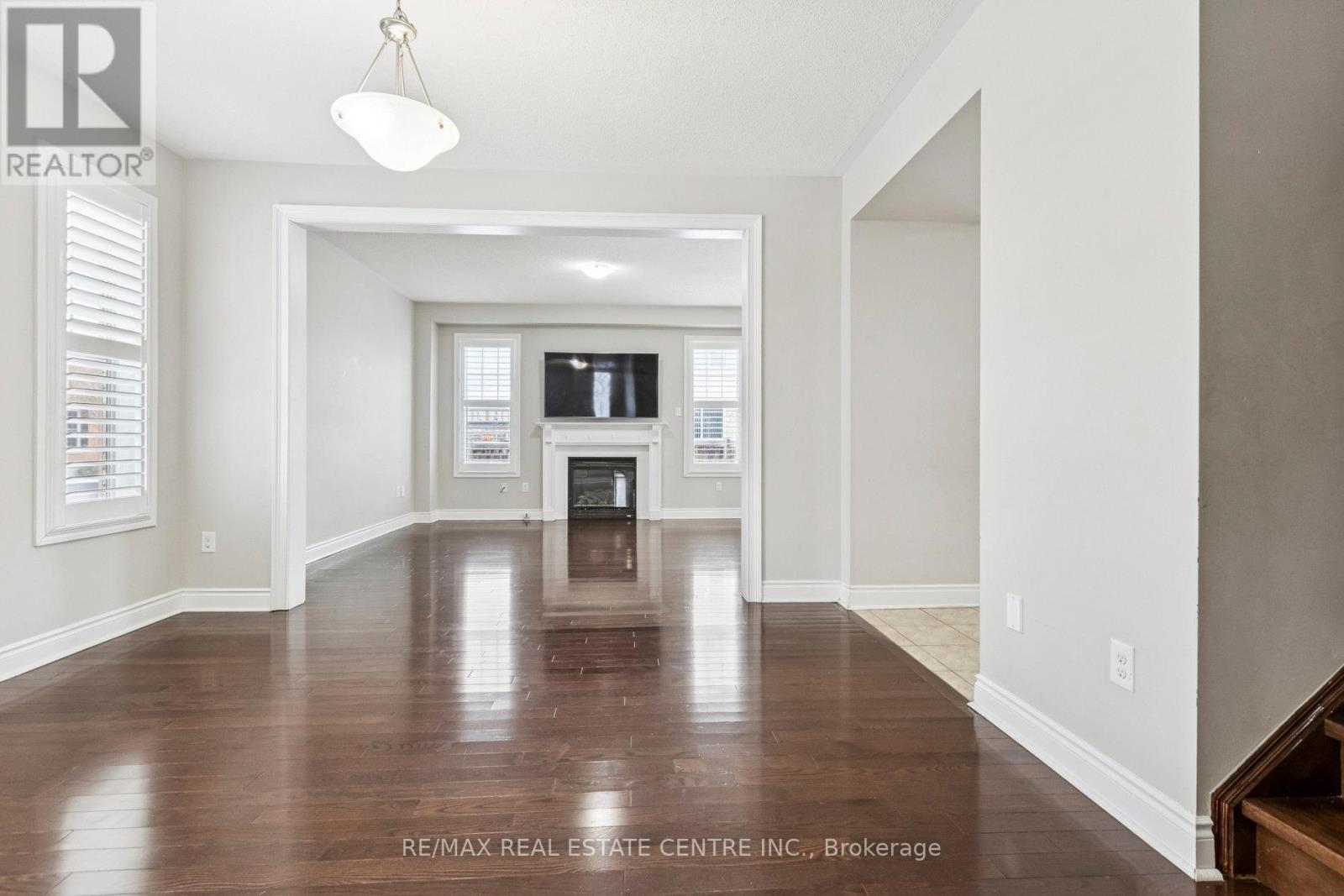 495 Mockridge Terrace N, Milton (Ha Harrison), Ontario  L9T 7V2 - Photo 9 - W12638544