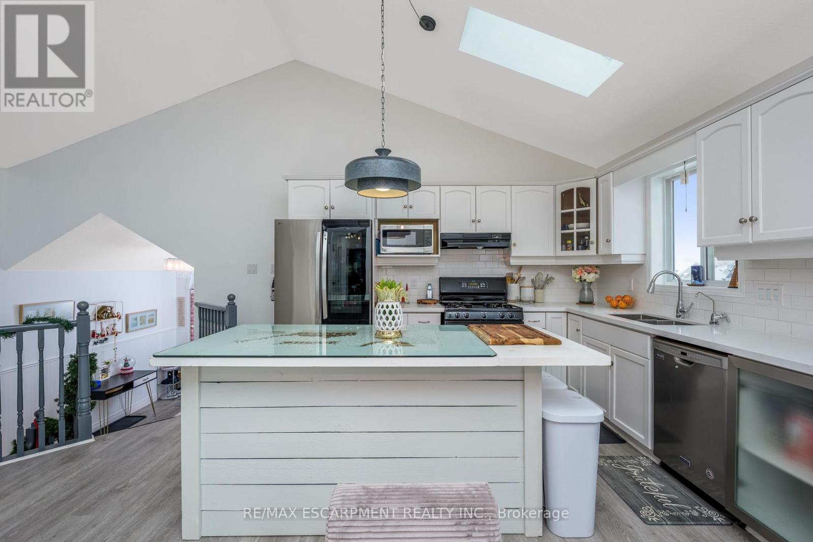 85 Biscayne Crescent, Orangeville, Ontario  L9W 5E1 - Photo 10 - W12638570