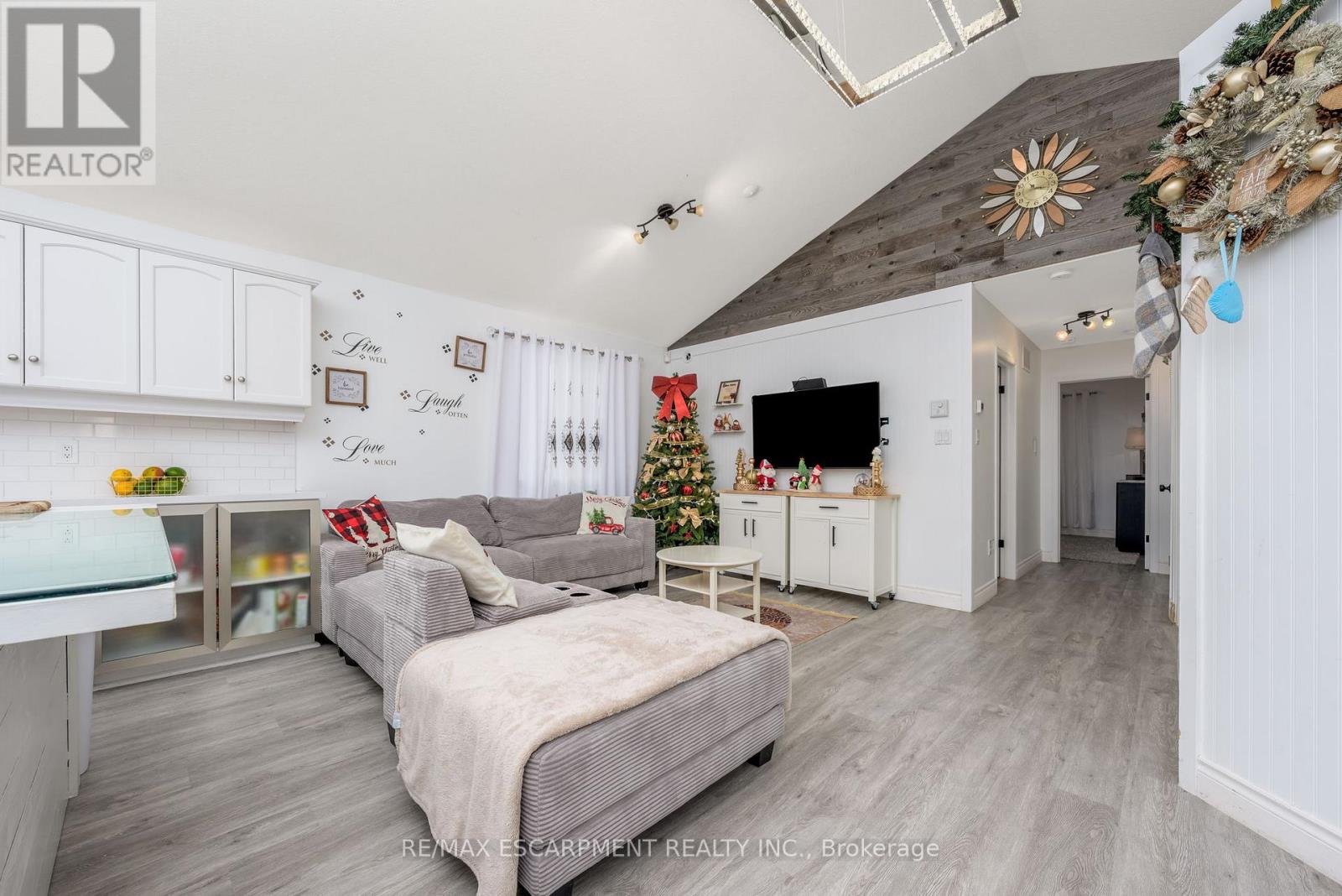 85 Biscayne Crescent, Orangeville, Ontario  L9W 5E1 - Photo 14 - W12638570