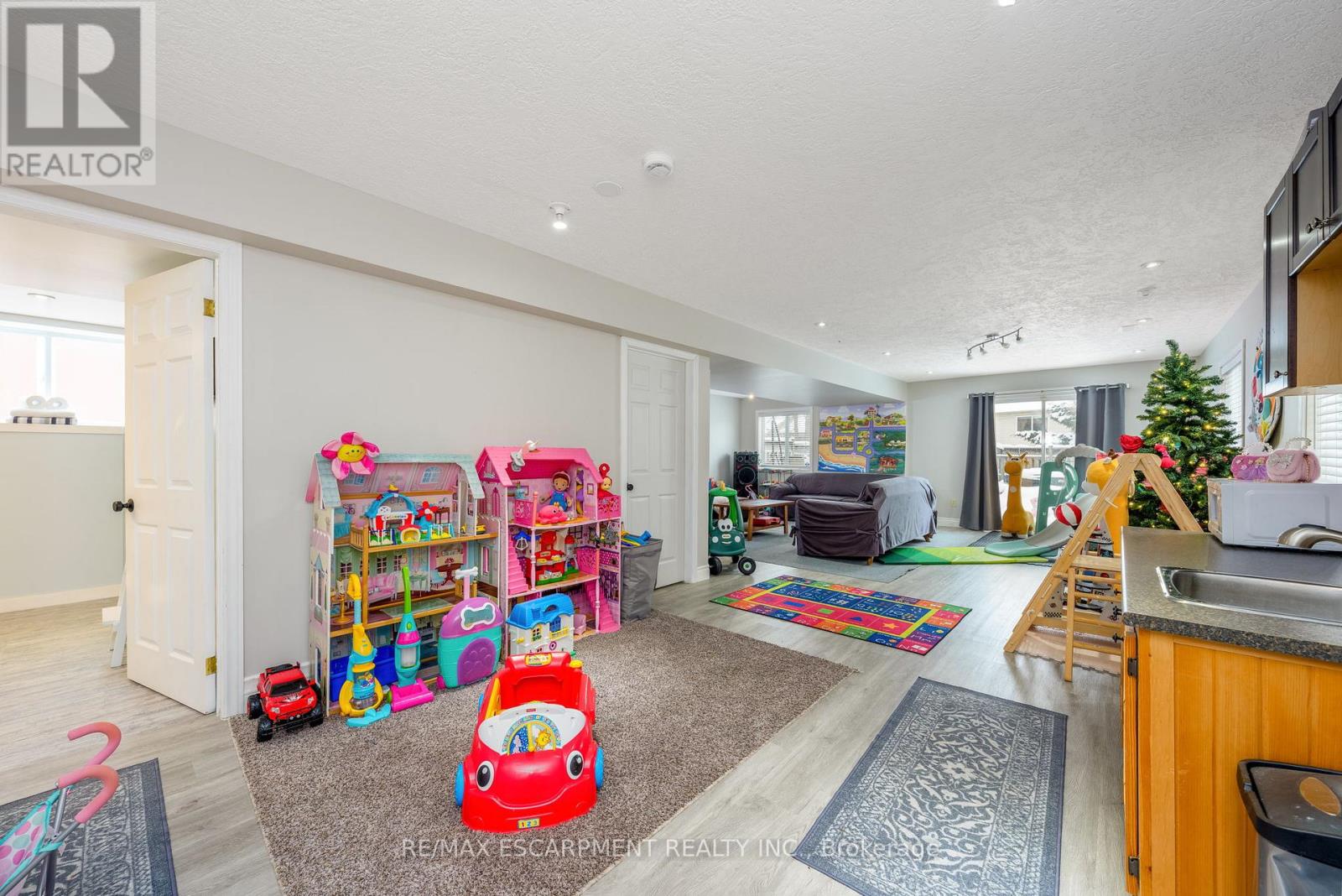 85 Biscayne Crescent, Orangeville, Ontario  L9W 5E1 - Photo 26 - W12638570