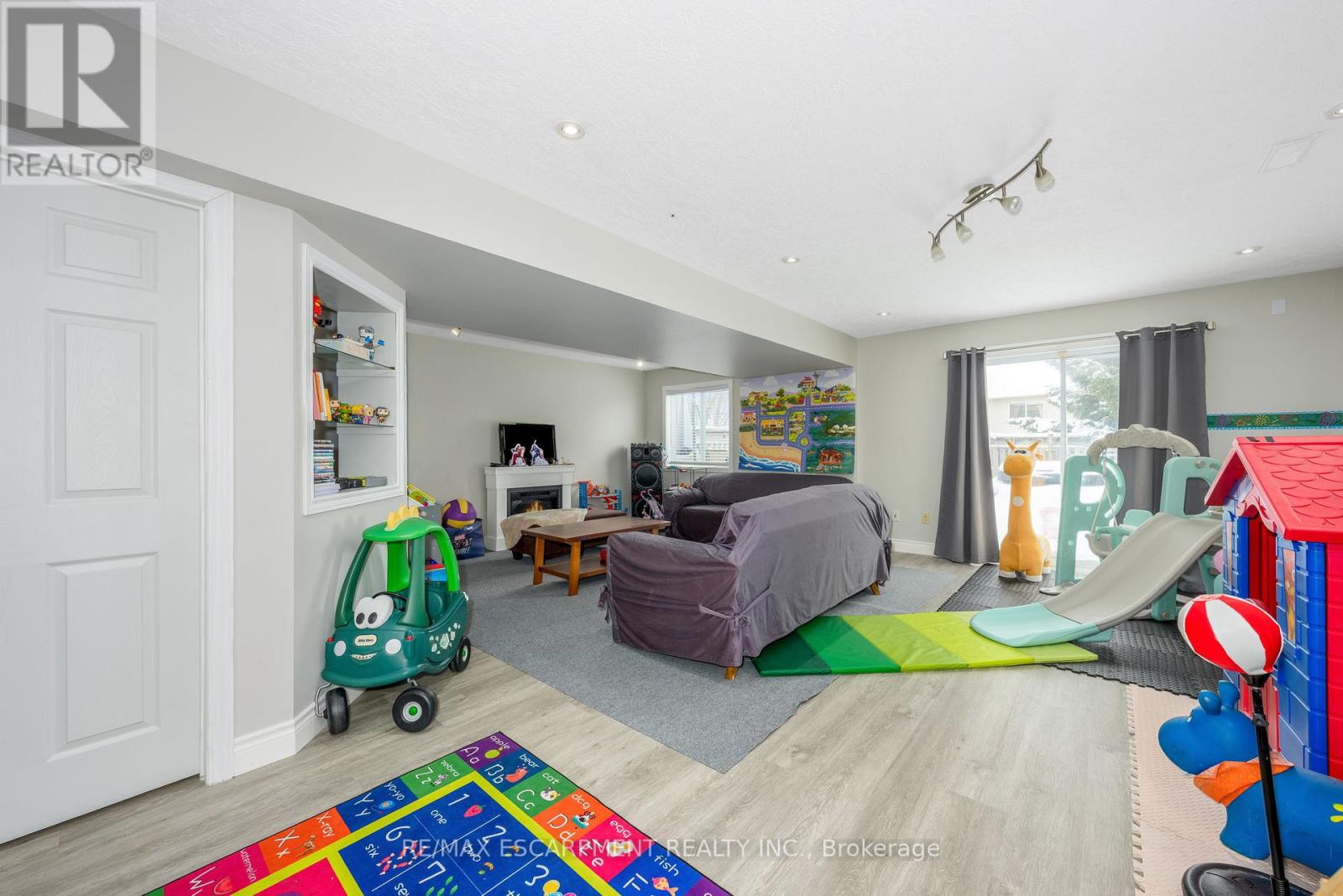 85 Biscayne Crescent, Orangeville, Ontario  L9W 5E1 - Photo 28 - W12638570