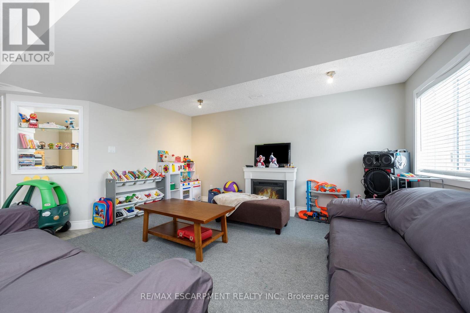 85 Biscayne Crescent, Orangeville, Ontario  L9W 5E1 - Photo 32 - W12638570