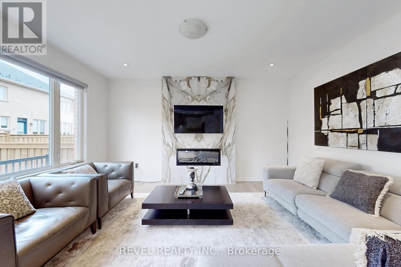 234 Wesmina Avenue, Whitchurch-Stouffville, Ontario  L4A 5C2 - Photo 3 - N12638670