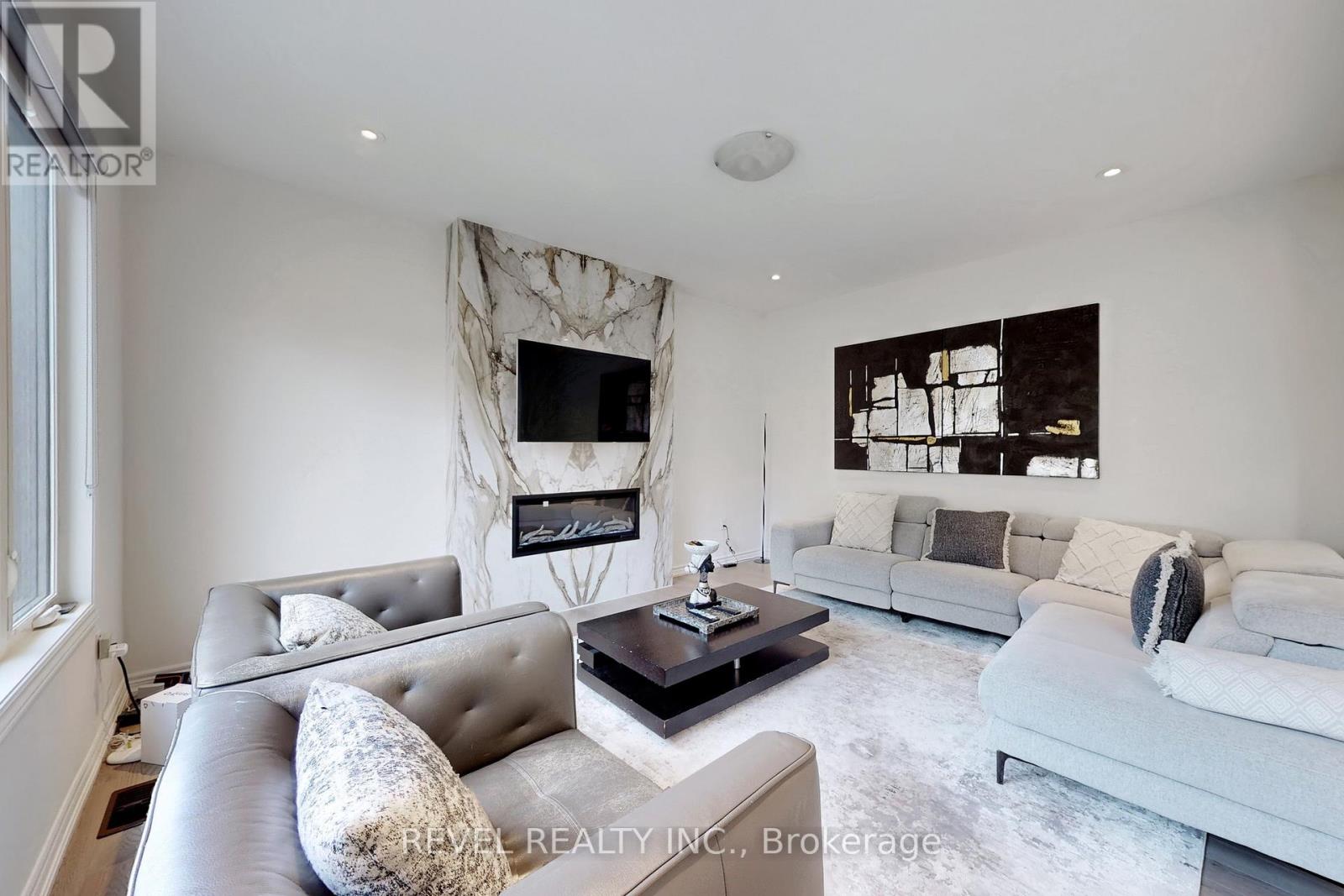 234 Wesmina Avenue, Whitchurch-Stouffville, Ontario  L4A 5C2 - Photo 5 - N12638670