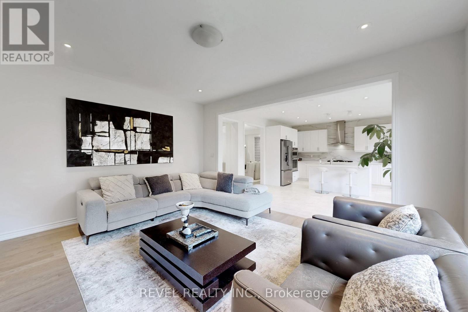 234 Wesmina Avenue, Whitchurch-Stouffville, Ontario  L4A 5C2 - Photo 6 - N12638670