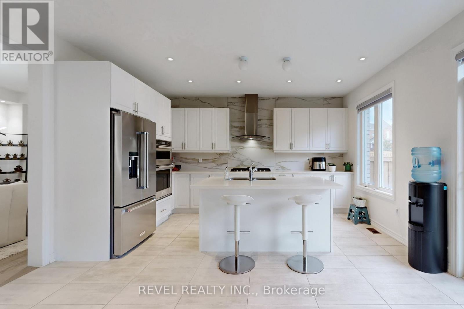 234 Wesmina Avenue, Whitchurch-Stouffville, Ontario  L4A 5C2 - Photo 7 - N12638670