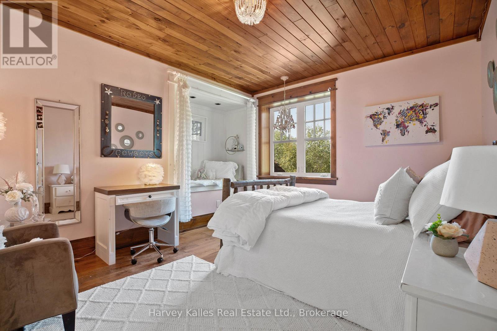 1074 Tally Ho Winter Park Road, Lake Of Bays, Ontario P1H 2J6 - Photo 27 - X12638636