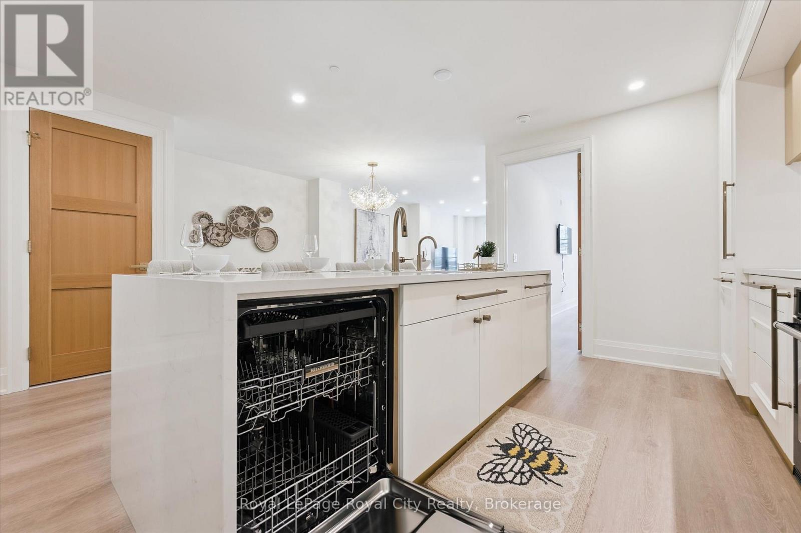 5 - 6523 Wellington 7 Road, Centre Wellington, Ontario N0B 1S0 - Photo 14 - X12638648