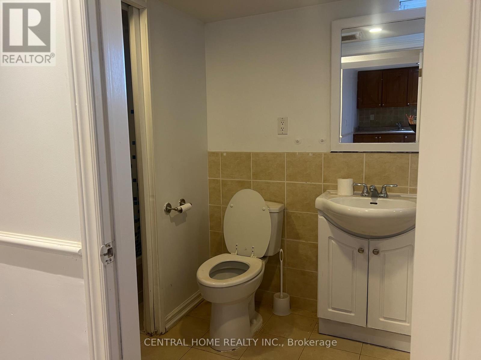 Bsmt - 20 Goulding Avenue, Toronto, Ontario  M2M 1K9 - Photo 9 - C12504026