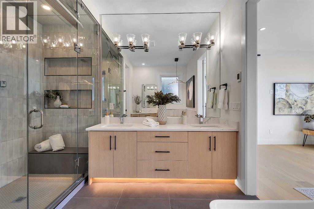 42 Collingwood Place Nw, Calgary, Alberta  T2L 0P9 - Photo 23 - A2251770