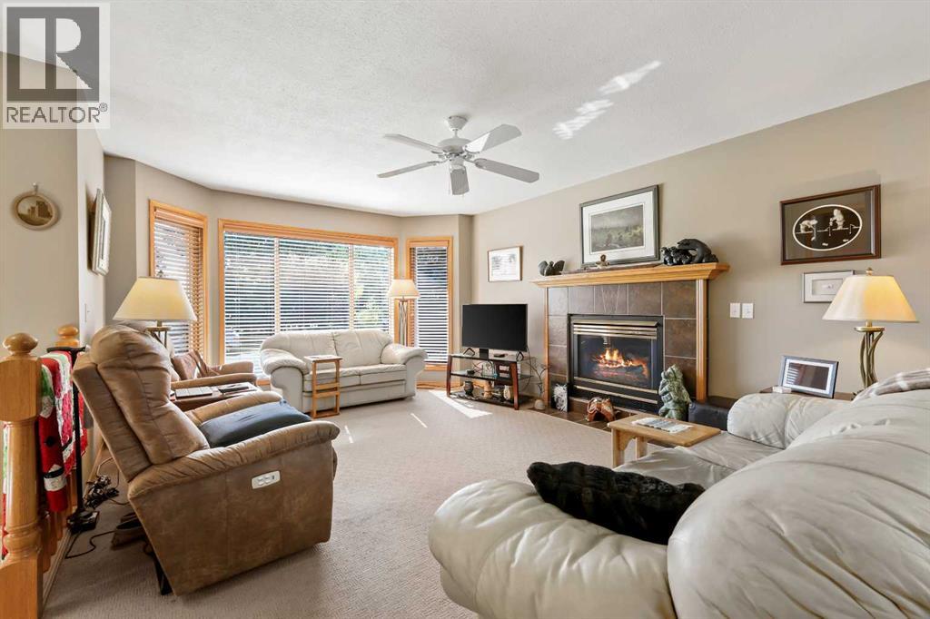 40 Green Meadow Drive, Strathmore, Alberta T1P 1H2 - Photo 3 - A2274100