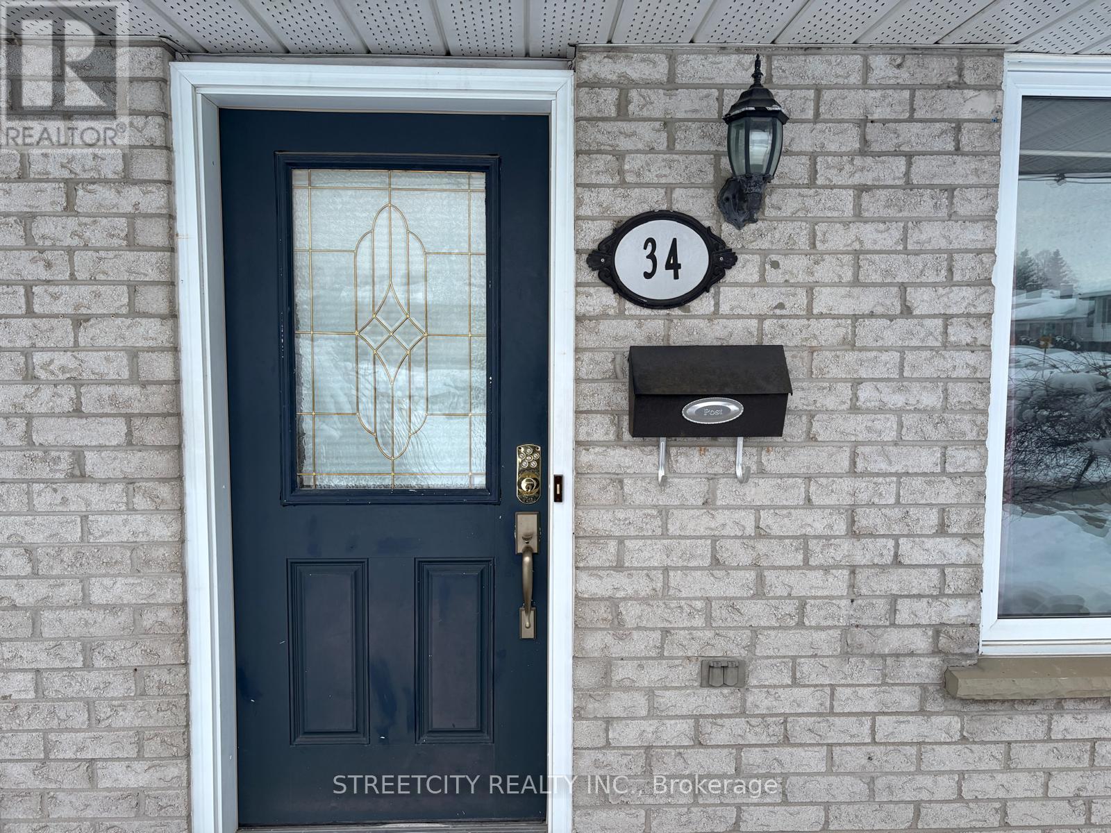 34 Glenroy Road, London South, Ontario  N5Z 3K9 - Photo 2 - X12638642