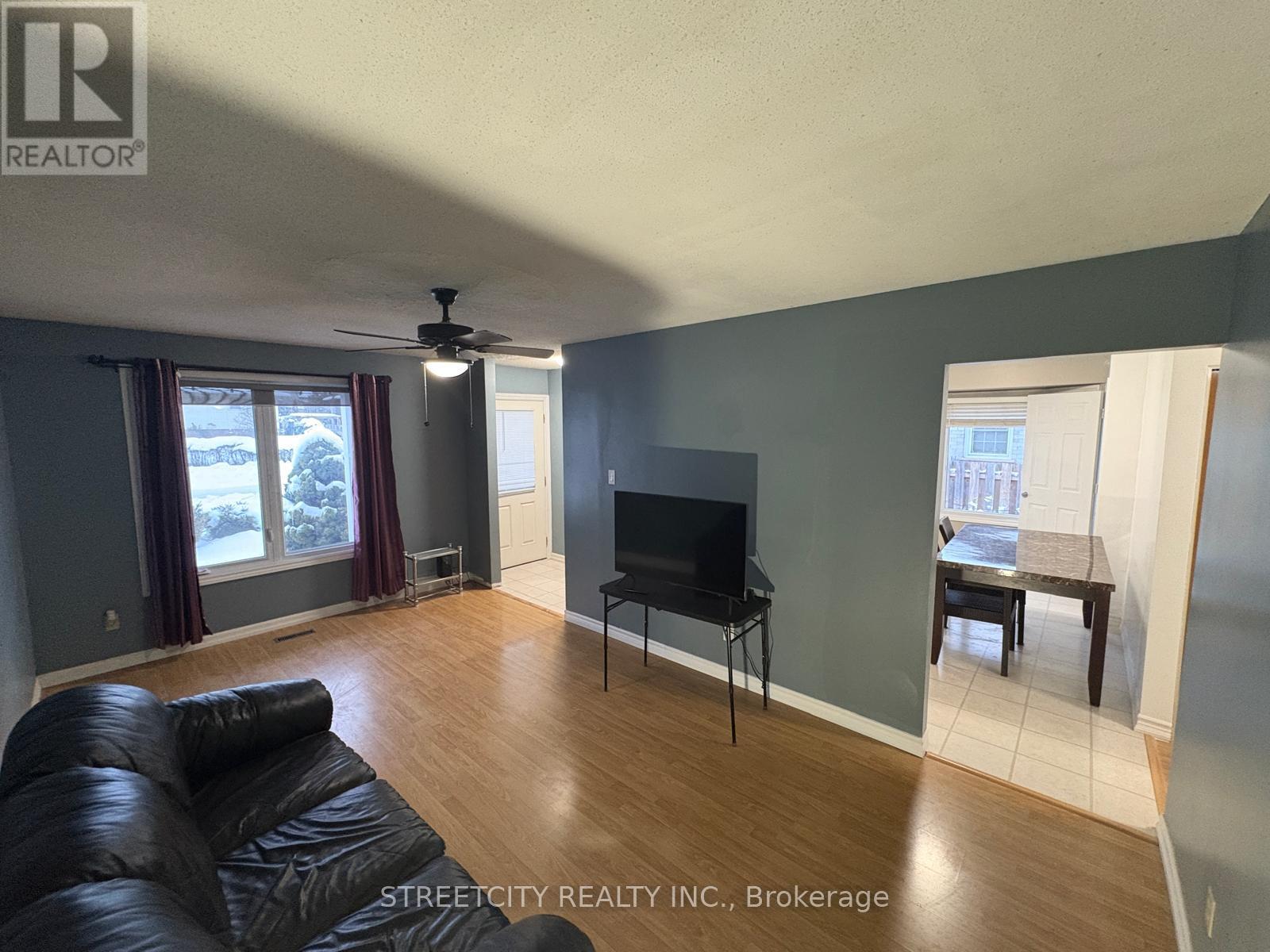 34 Glenroy Road, London South, Ontario  N5Z 3K9 - Photo 3 - X12638642