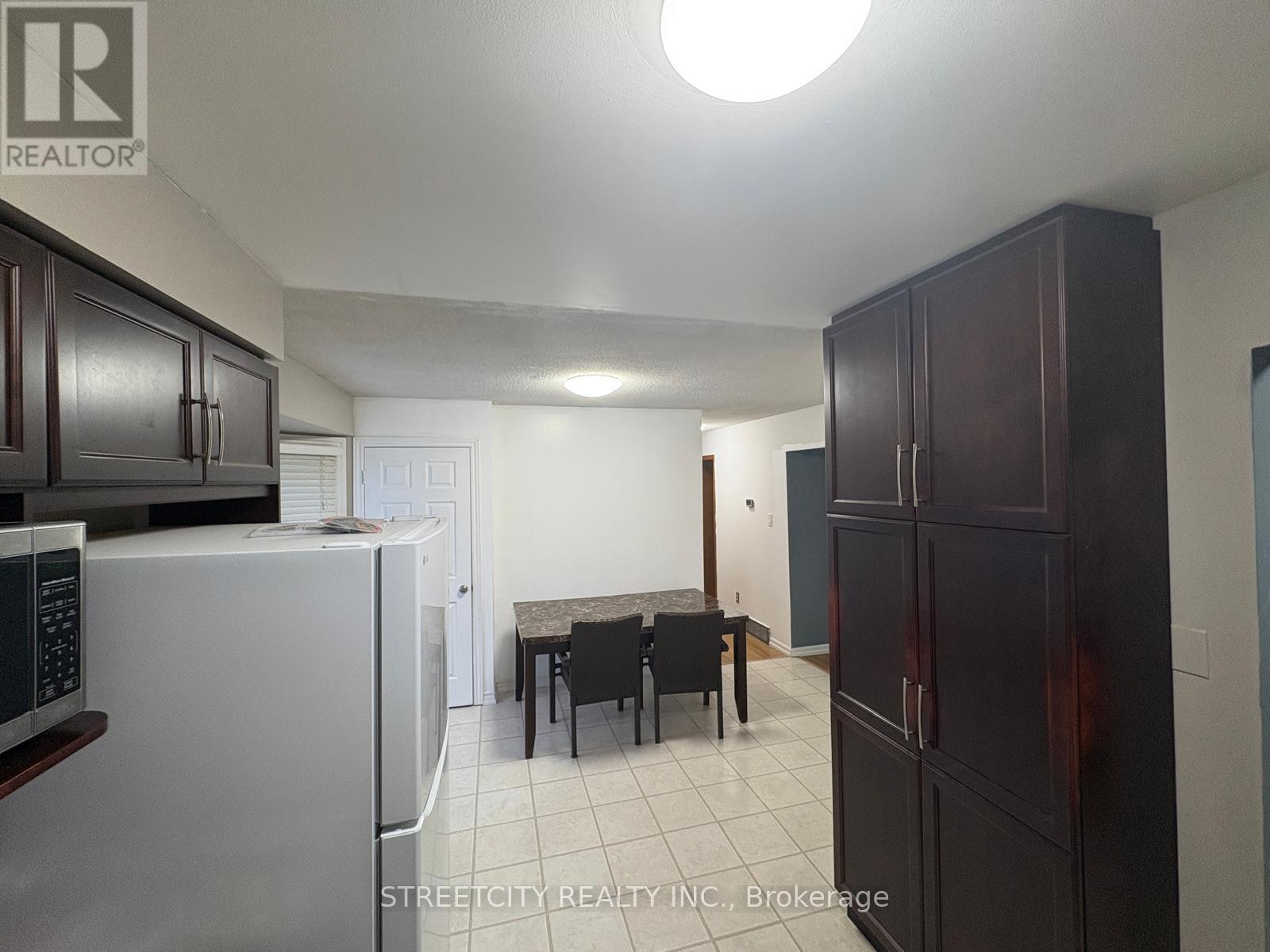 34 Glenroy Road, London South, Ontario  N5Z 3K9 - Photo 7 - X12638642